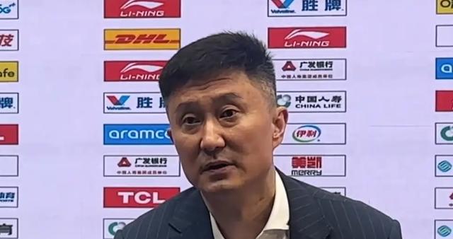 乐鱼体育视频-广东队在CBA季后赛中打出进球，被誉为教练席炸锅