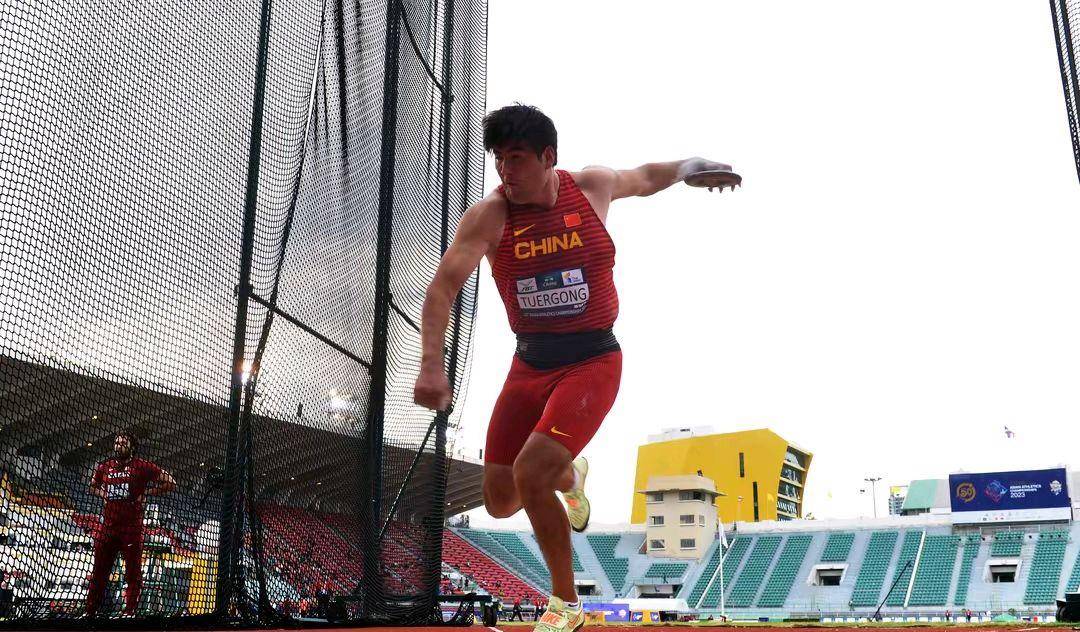 乐鱼体育电竞-中国选手在赛场上以傲人成绩获得佳绩