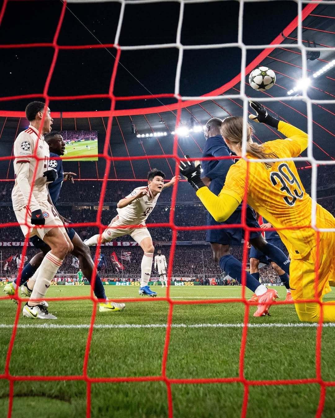 拜仁慕尼黑小组赛连胜，创造欧冠历史记录