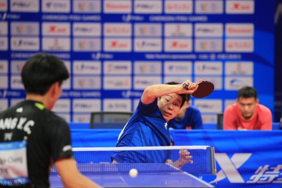 乐鱼体育app下载地址-包含重庆斩获胜利，一鼓作气取得连胜的词条