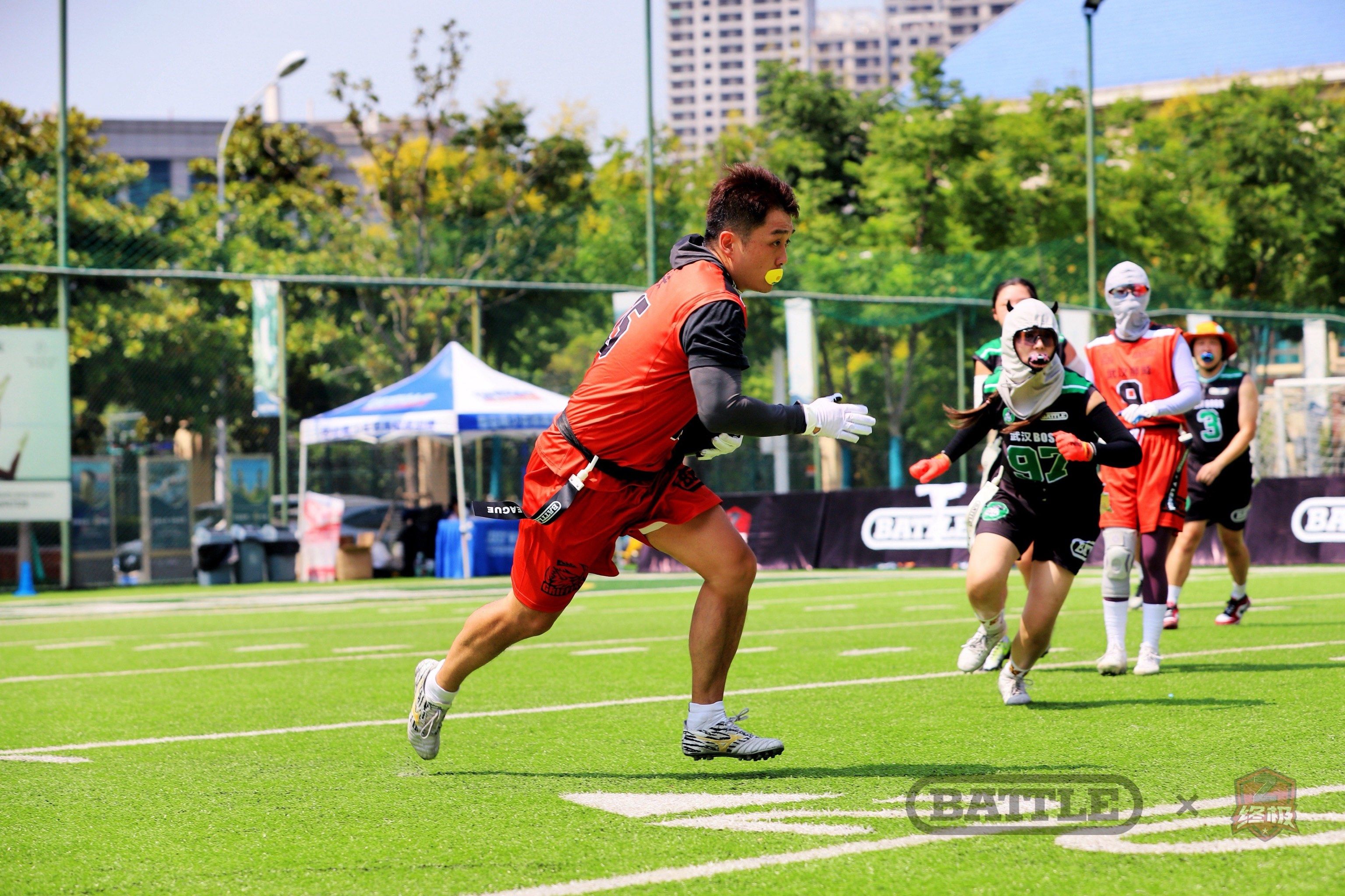 关于传奇故事再现，球场激情无限的信息