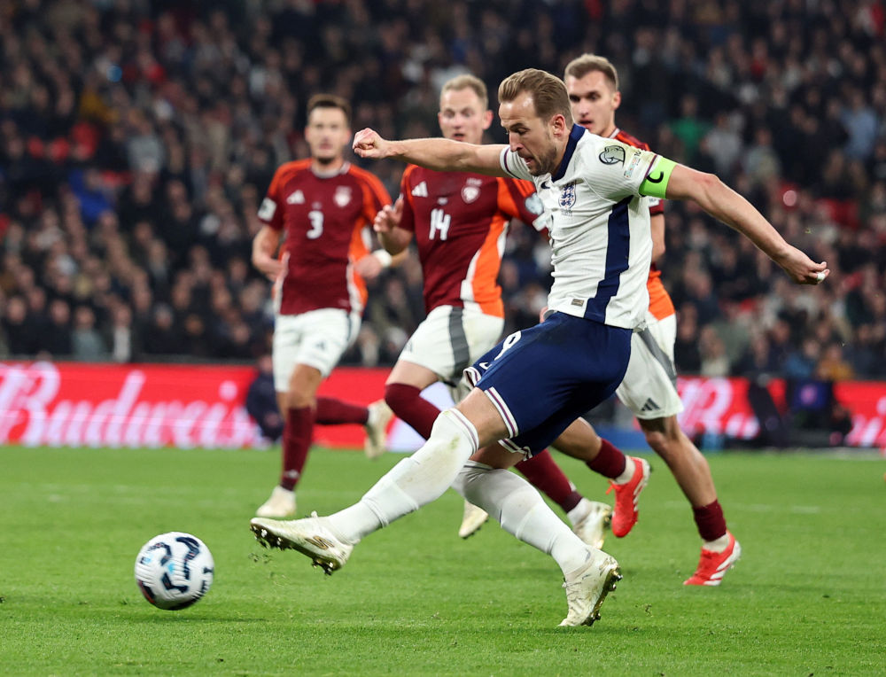 英格兰逆转匈牙利，步入欧预赛16强