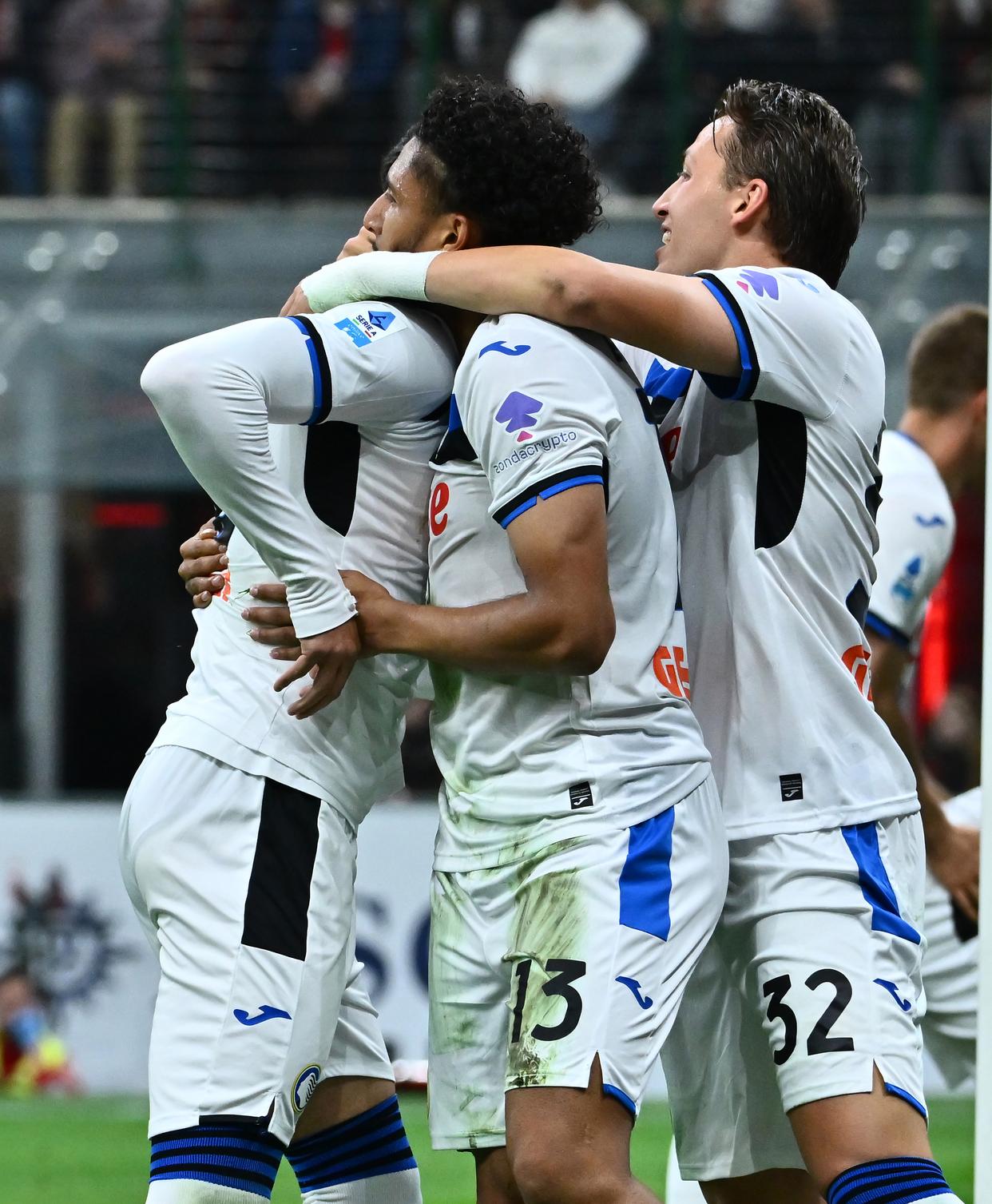 包含亚特兰大客场被国际米兰逆转，连胜告急的词条