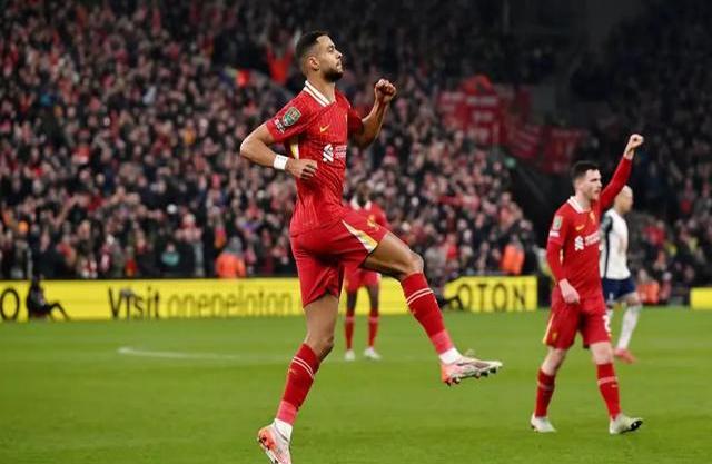 利物浦主场狂胜，轻松闯入八强