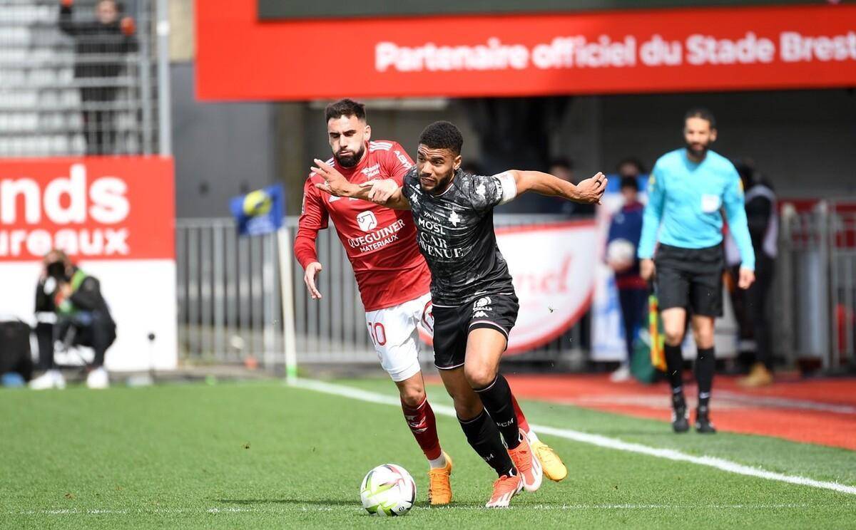 包含里昂胜出梅斯，欧战资格争夺激烈的词条