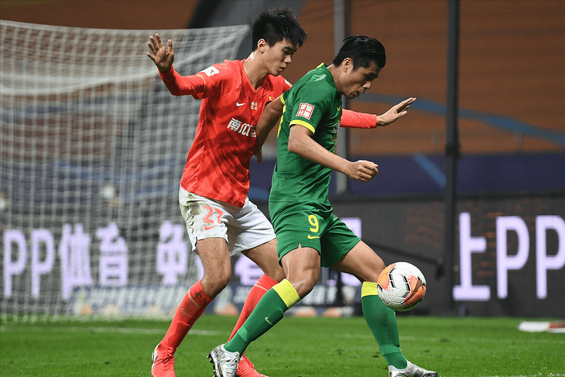 关于本土球员遭遇失业潮苦求机会的信息