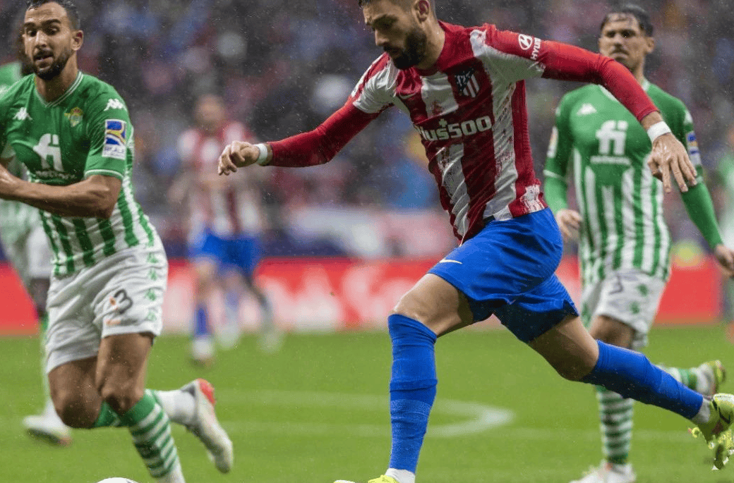 佛罗伦萨客场不敌热那亚，继续低迷的简单介绍