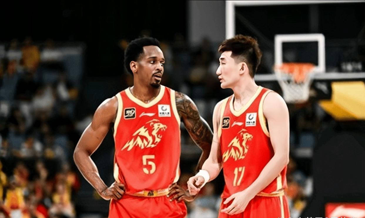 乐鱼体育中国官网-CBA联赛孙铭徽成为球队不可或缺的得分点