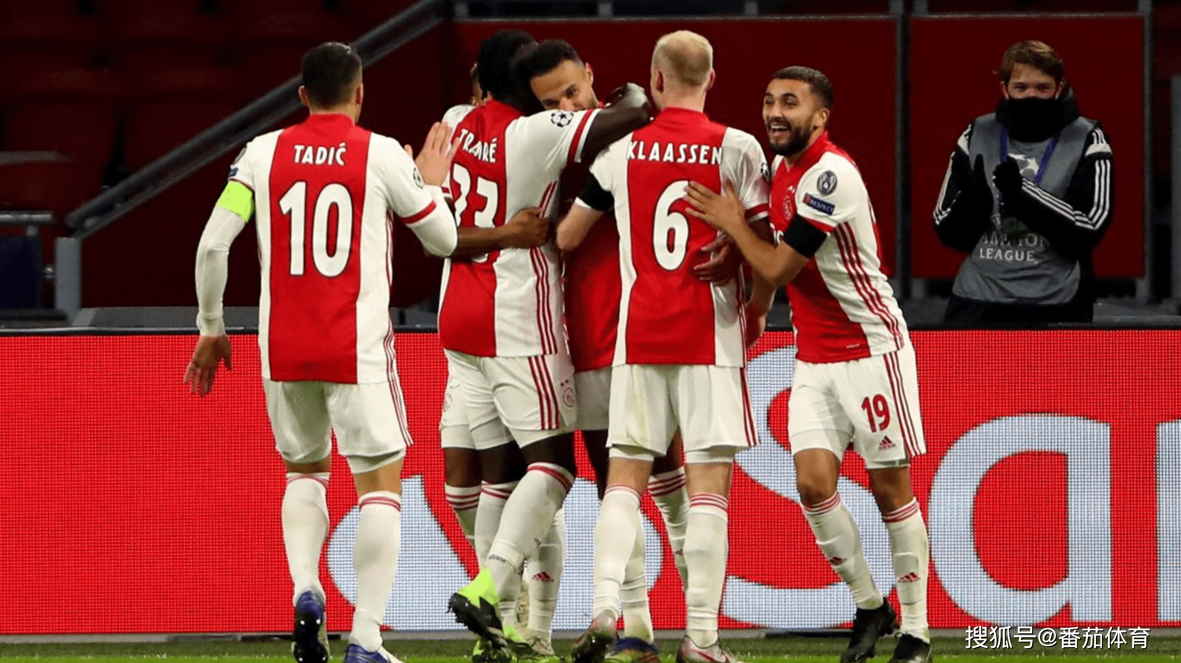 意大利主场大胜阿姆斯特丹破伦理土耳其锁定欧冠强